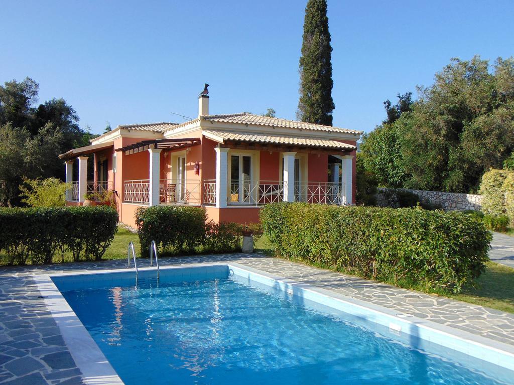 Villa Grecia เลียปาเดส ภายนอก รูปภาพ
