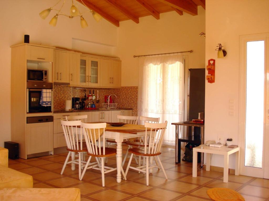 Villa Grecia เลียปาเดส ภายนอก รูปภาพ