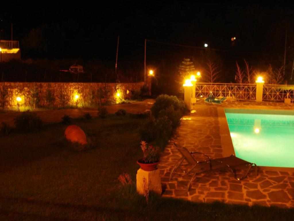 Villa Grecia เลียปาเดส ภายนอก รูปภาพ